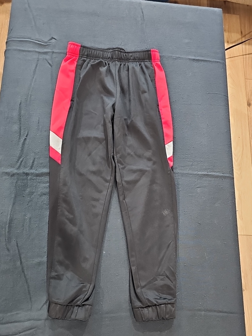 Athletic Works Black Sweatpants with Red Side Panels Boys Size L (10/12)